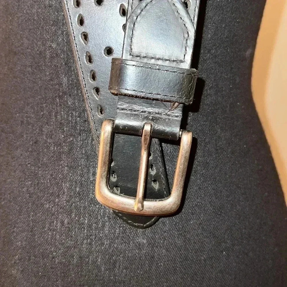 Unisex Genuine Black Perforated Leather Belt with Brushed Silver Buckle XL - Picture 2 of 14